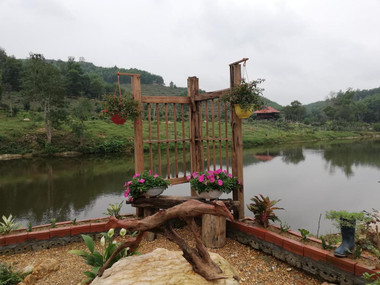 Gio Lao Eco Lodge - Dao Che Thanh Chuong Trai Do ภายนอก รูปภาพ